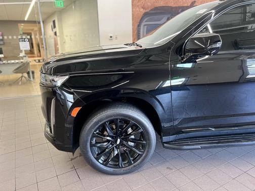 2021 Cadillac Escalade ESV Sport