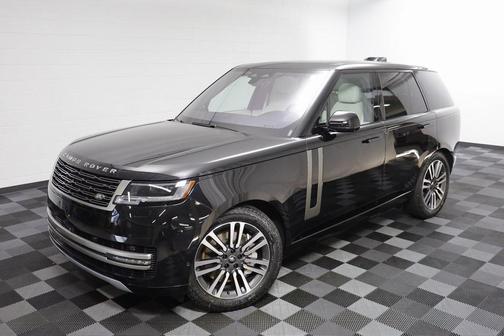 2023 Land Rover Range Rover P530 SE