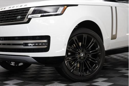 2024 Land Rover Range Rover P400 SE