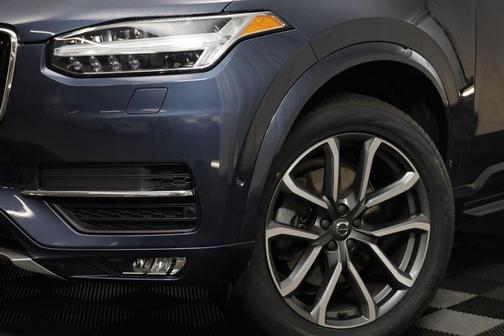 2018 Volvo XC90 T5 Momentum