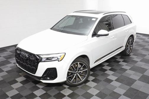 2025 Audi Q7 45 Premium Plus