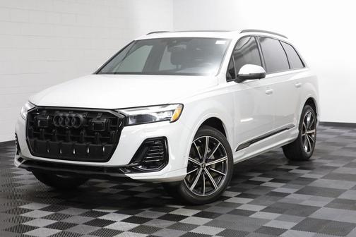 2025 Audi Q7 45 Premium Plus