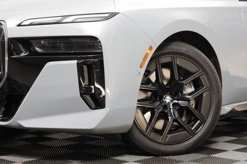 2024 BMW 760 xDrive
