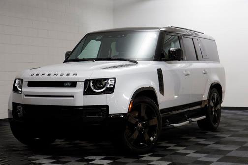 2023 Land Rover Defender 130 X-Dynamic SE