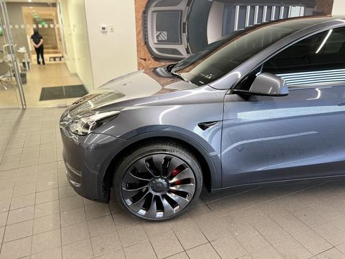 2022 Tesla Model Y Performance Dual Motor All-Wheel Drive
