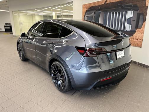 2022 Tesla Model Y Performance Dual Motor All-Wheel Drive