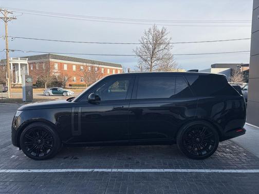 2023 Land Rover Range Rover Autobiography