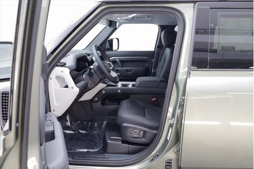 2025 Land Rover Defender S