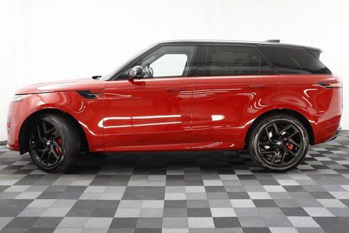 2025 Land Rover Range Rover Sport SE