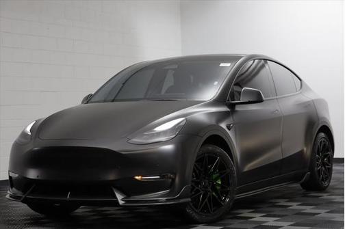 2022 Tesla Model Y Long Range Dual Motor All-Wheel Drive