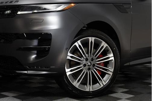 2025 Land Rover Range Rover Sport SE