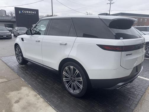 2023 Land Rover Range Rover Sport SE
