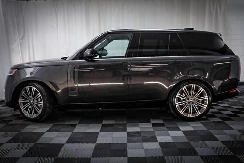 2025 Land Rover Range Rover P530 SE