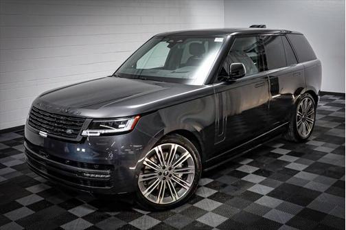 2025 Land Rover Range Rover P530 SE