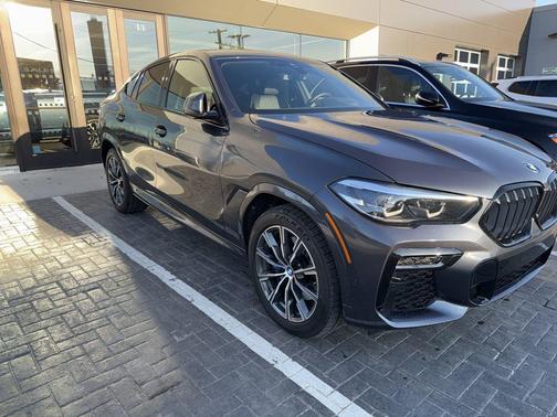 2022 BMW X6 xDrive40i