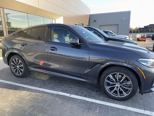 2022 BMW X6 xDrive40i