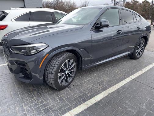 2022 BMW X6 xDrive40i