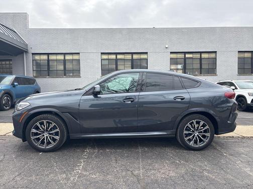 2022 BMW X6 xDrive40i