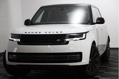 2025 Land Rover Range Rover P550e SE