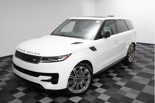 2025 Land Rover Range Rover Sport SE