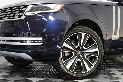 2025 Land Rover Range Rover Autobiography