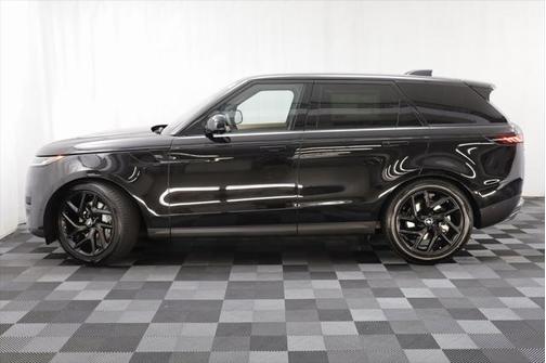 2025 Land Rover Range Rover Sport SE