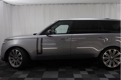 2023 Land Rover Range Rover P530 SE