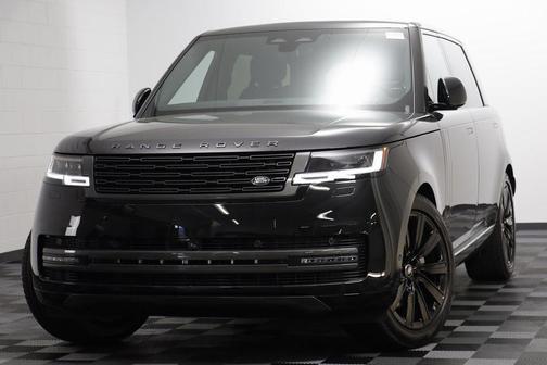 2025 Land Rover Range Rover P400 SE 7 Seat