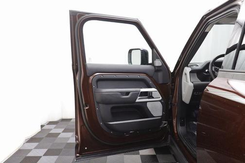 2023 Land Rover Defender 130 First Edition