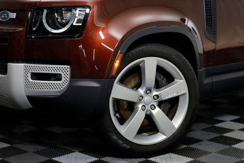 2023 Land Rover Defender 130 First Edition