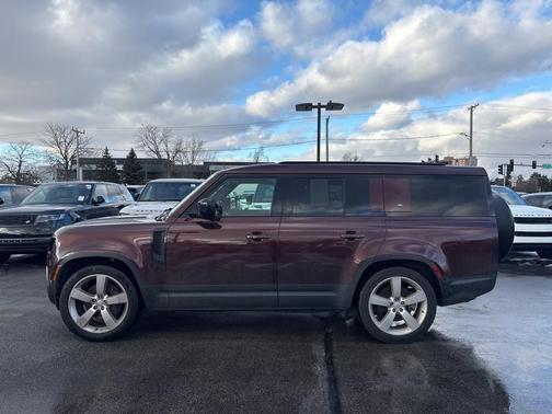 2023 Land Rover Defender 130 First Edition