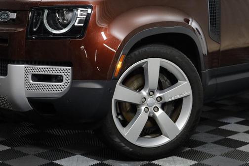 2023 Land Rover Defender 130 First Edition