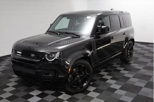 2025 Land Rover Defender V8