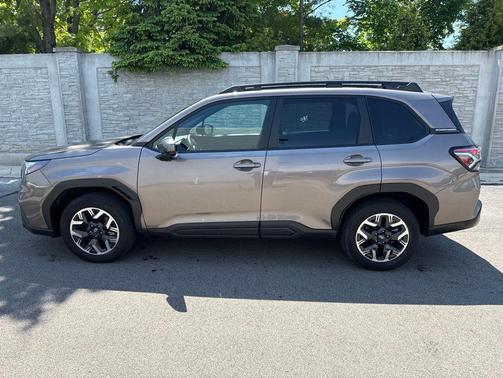 Brilliant Bronze Metallic 2025 Subaru Forester Premium