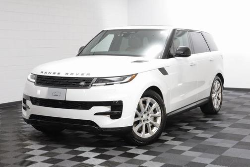 2025 Land Rover Range Rover Sport SE