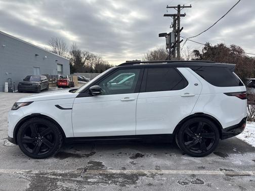 2023 Land Rover Discovery P360 HSE R-Dynamic