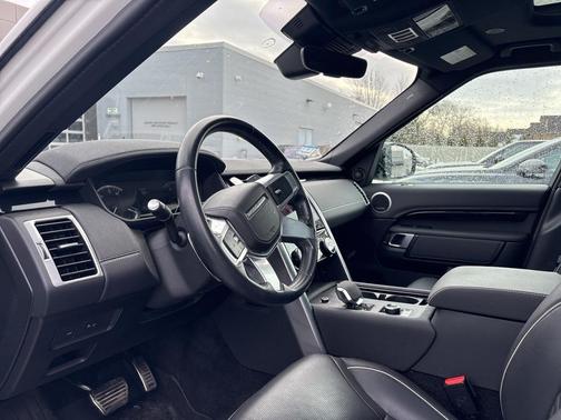 2023 Land Rover Discovery P360 HSE R-Dynamic