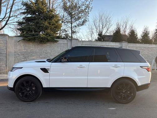 2022 Land Rover Range Rover Sport HSE Silver Edition