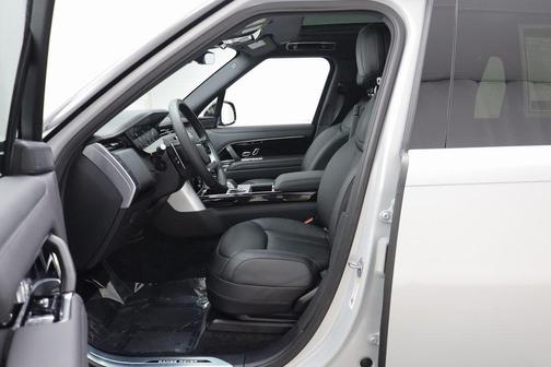 2026 Land Rover Range Rover SE
