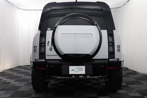 2024 Land Rover Defender 110 P400 X