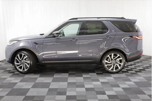 2025 Land Rover Discovery P300 S