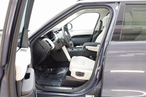 2025 Land Rover Discovery P300 S