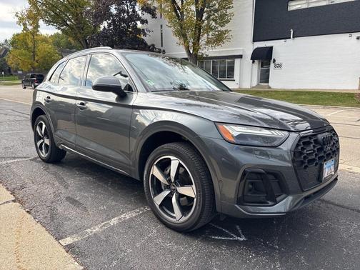 2023 Audi Q5 45 S line Prestige