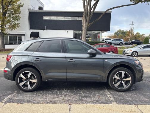 2023 Audi Q5 45 S line Prestige