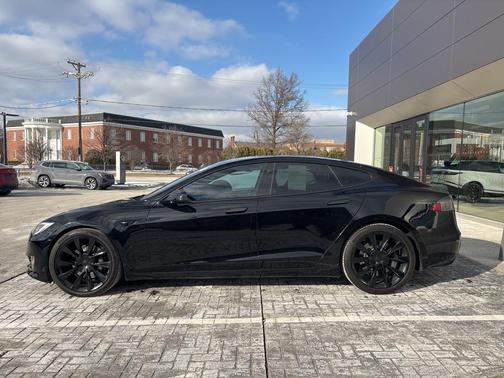 2020 Tesla Model S Long Range