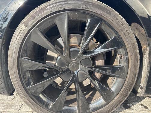 2020 Tesla Model S Long Range