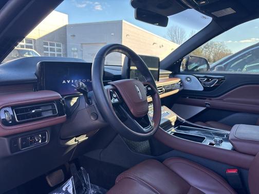 2025 Lincoln Aviator Reserve AWD