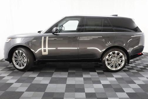 2025 Land Rover Range Rover P530 SE