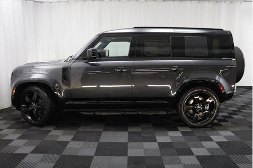 2025 Land Rover Defender 110 P400 X-Dynamic SE