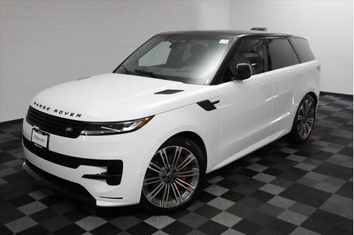 2025 Land Rover Range Rover Sport SE